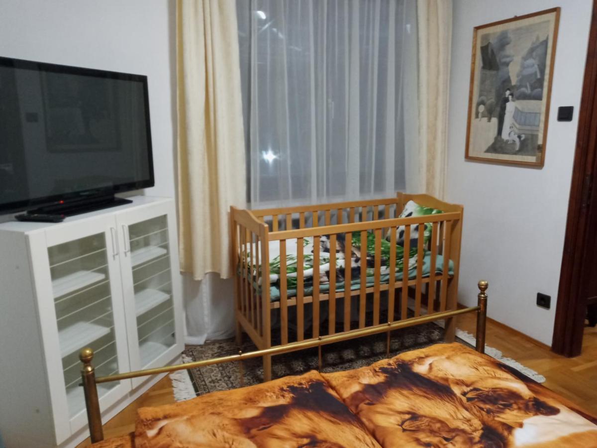 Luxury Eagle Apartman Budapest Exterior foto